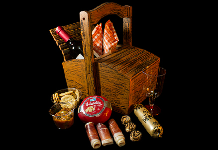 Ancheta para picnic con vino y quesos en Bogot&aacute;